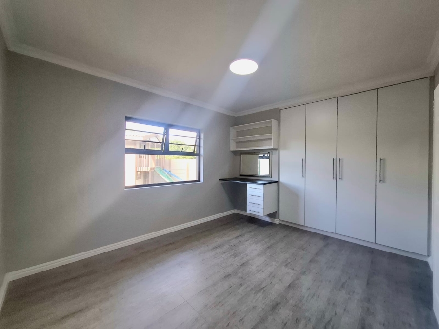 6 Bedroom Property for Sale in Dorchester Heights Eastern Cape